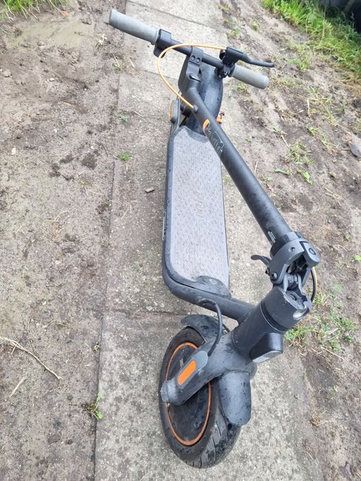 Hulajnoga elektryczna segway f40 mocna