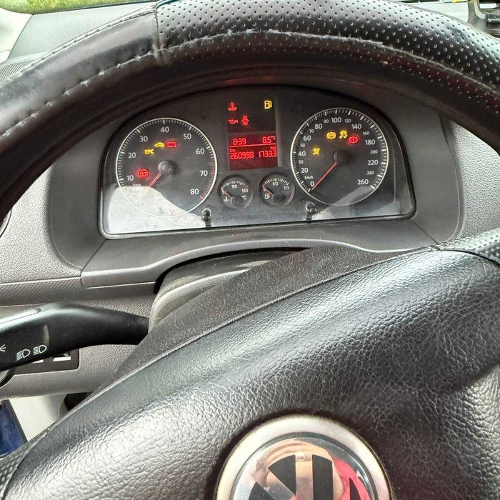 Volkswagen Caddy 2005
III покоління  •  1.4 MT (75 к.с.)  •  Life