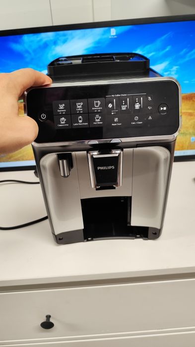 Кавомашина Philips Series 3200 LatteGo EP3246/70 кофемашина Филипс