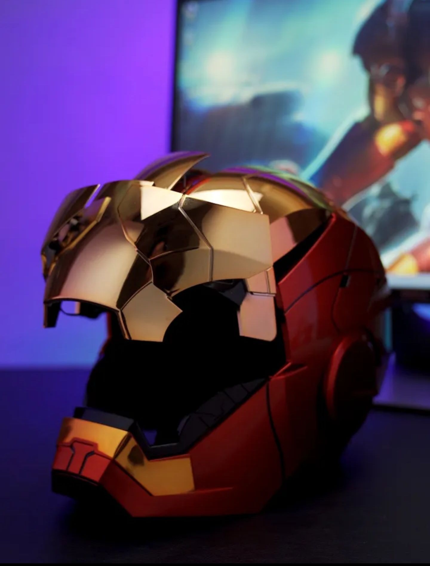 Máscara Iron Man Automática Premium Tamanho Real Dourada