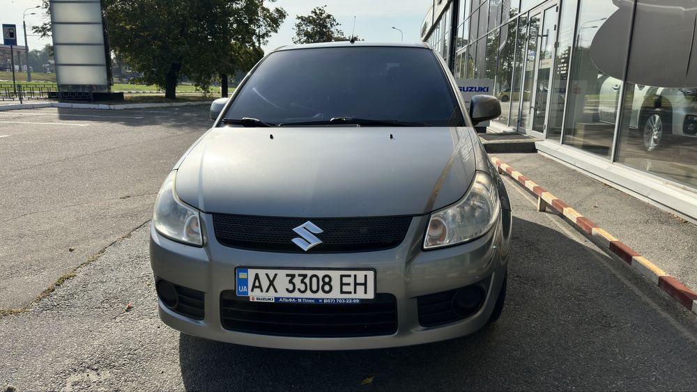 SUZUKI SX4 продаю свій автомобіль