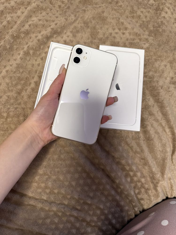 Продам iPhone 11
