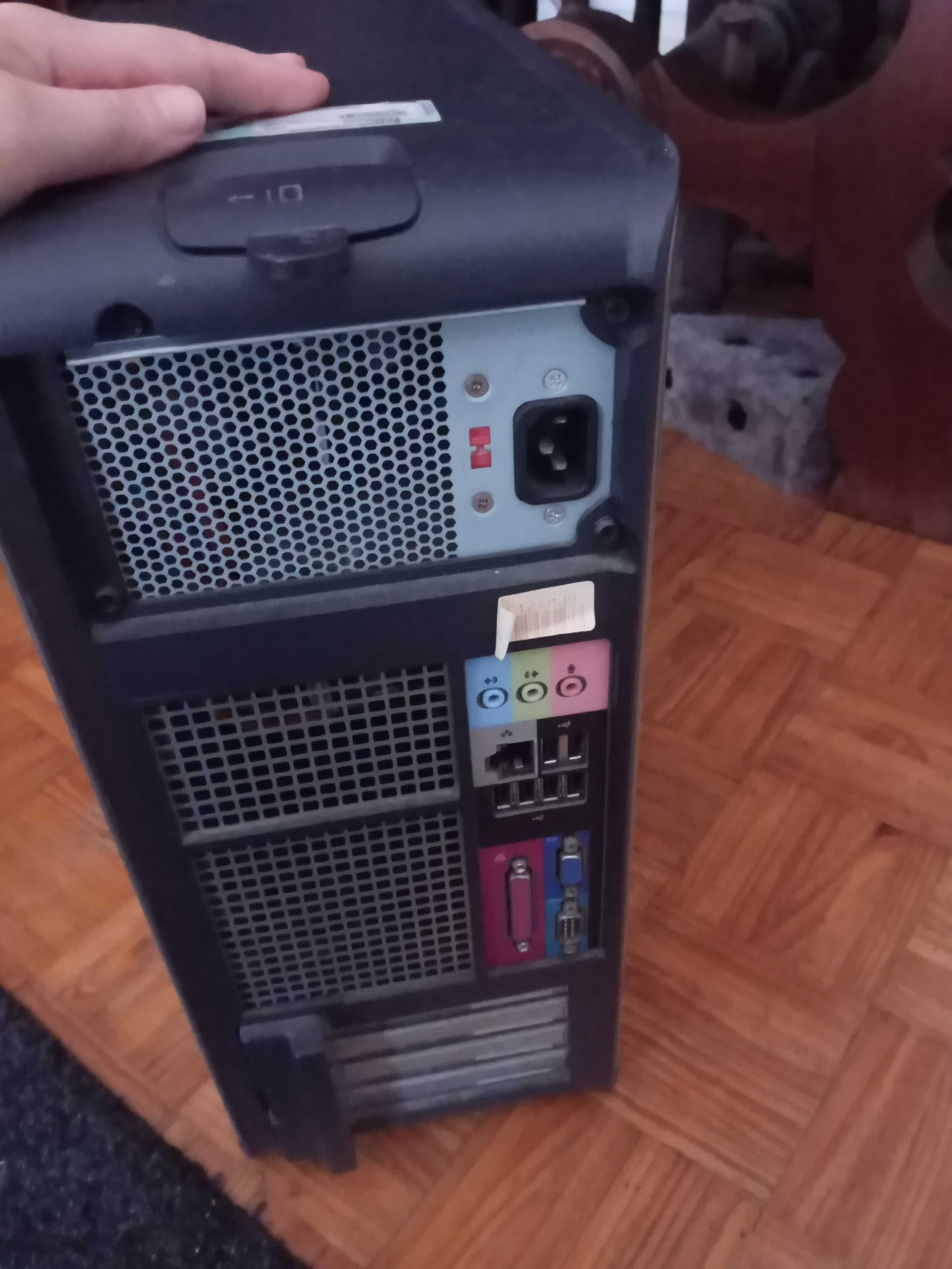 Pc fixo Dell Optiplex gx520 para peças ou reparar