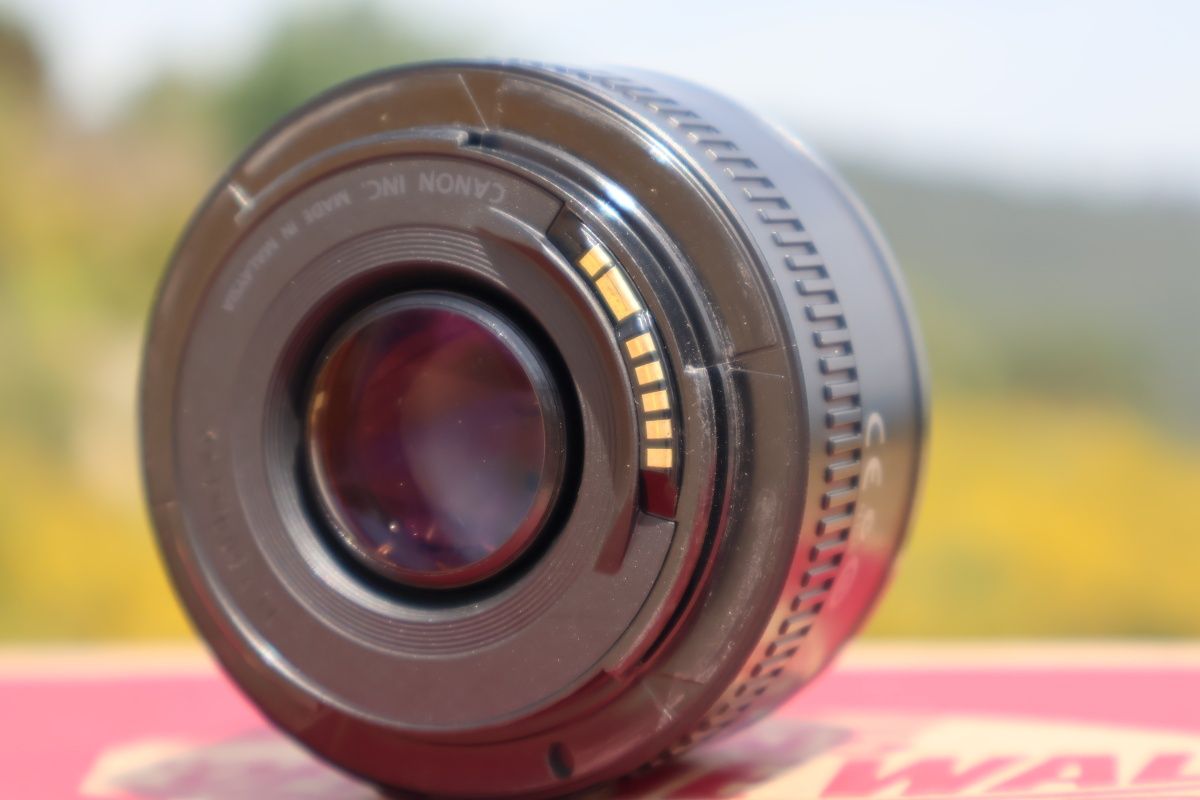Canon EF 50mm F/1.8 II