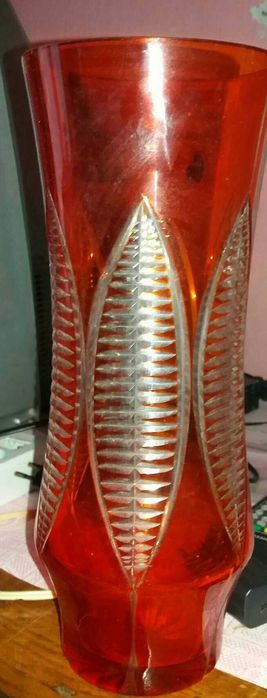 Ваза для квітів велика