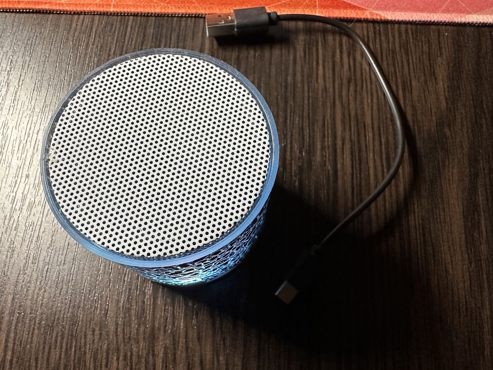 Портативна міні колонка Bluetooth з LED підсвіткою