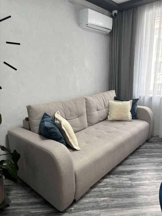 Євро3кімнатна квартира з якісними меблями, технікою