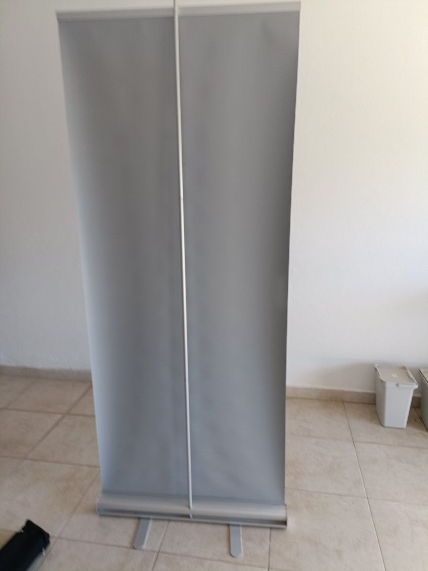 Roll up 85x210cm, como novo