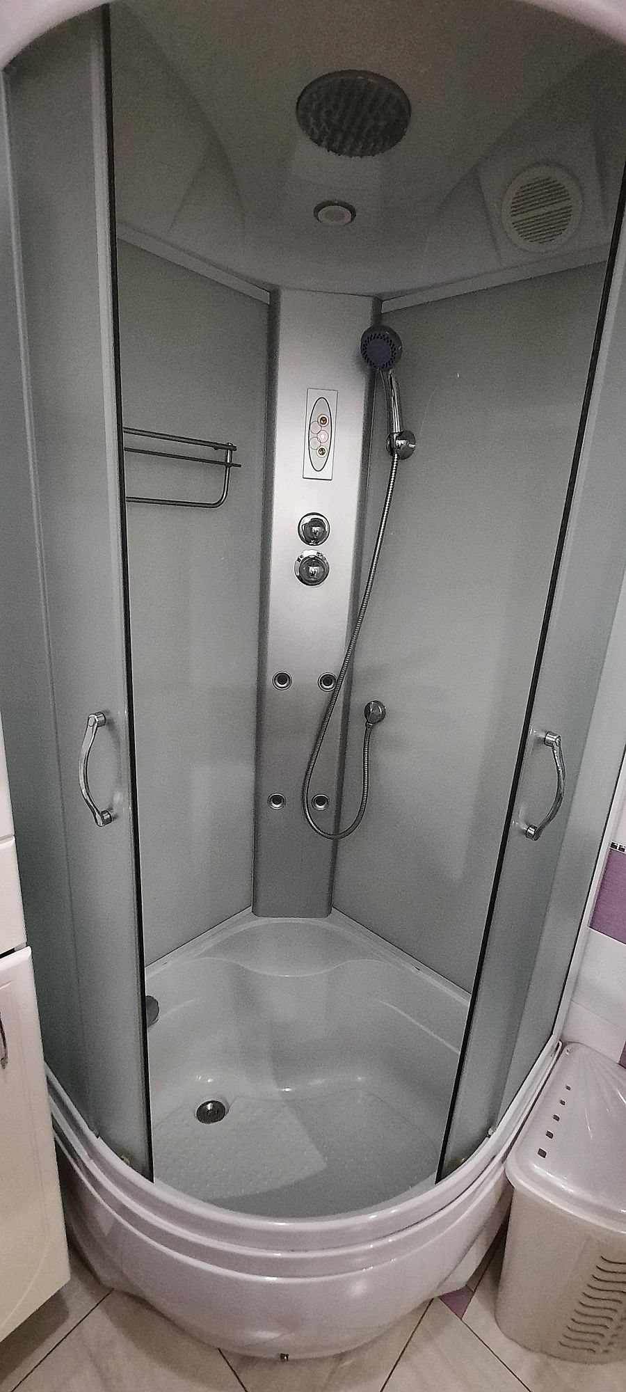 Зал/В.Центр 2кімн.85м²+кух.-студія,2сан.в;джакузі ЖК"Чудо-Місто"+укрит