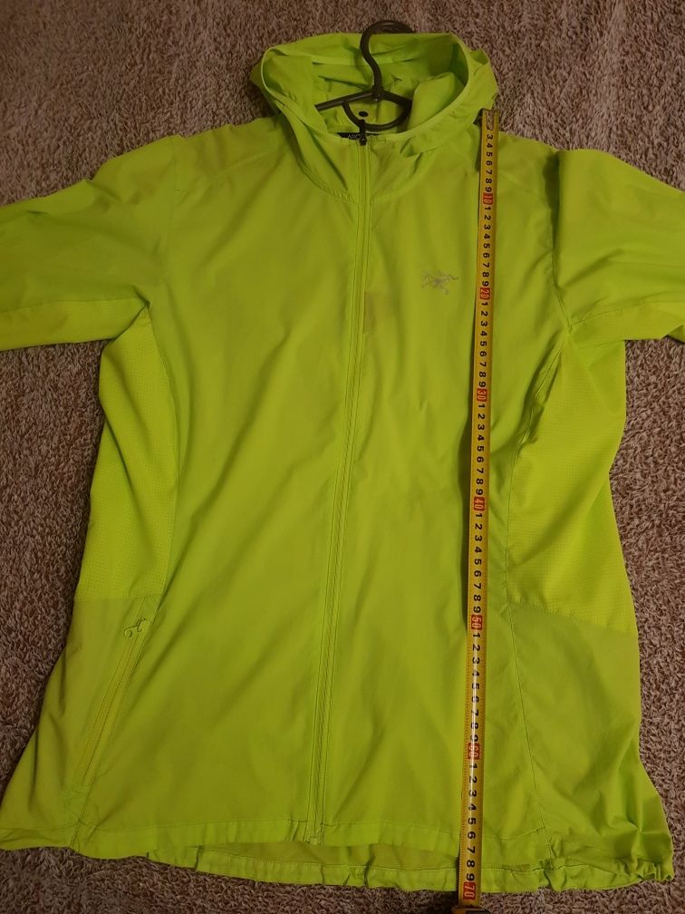 Вітрівка Arc'teryx жіноча ''L''