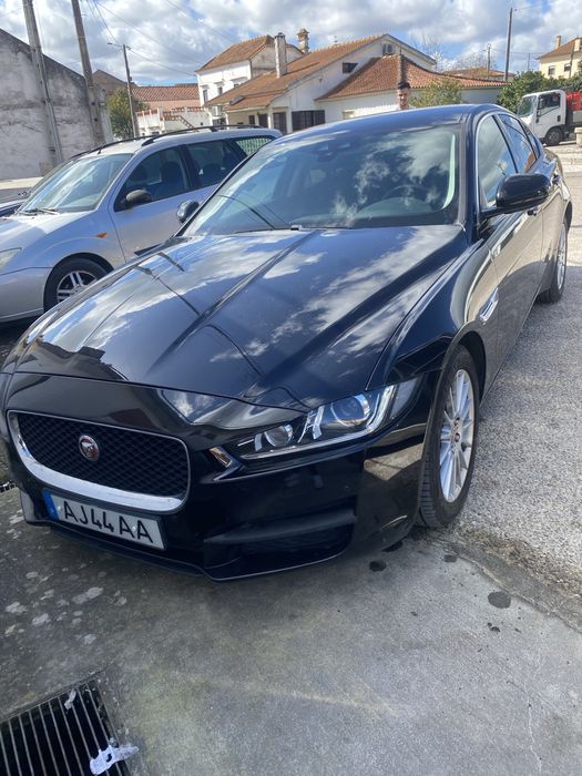 Jaguar XE 2.0 D Portfolio Aut.