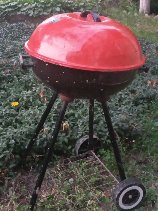 Гриль-барбекю на колесах