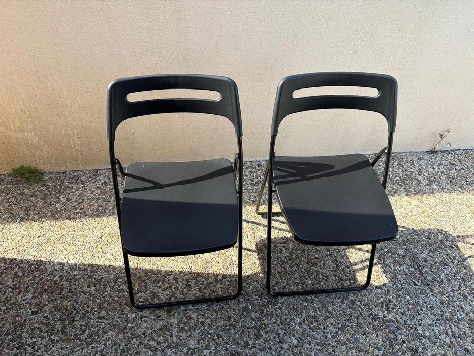 Cadeiras Ikea pretas