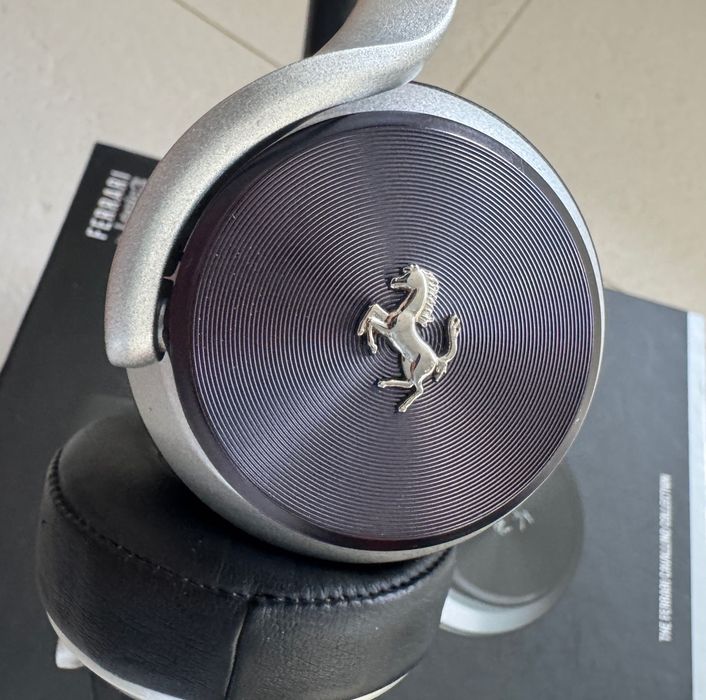 Słuchawki Ferrari by Logic3 T250 Cavallino jak nowe