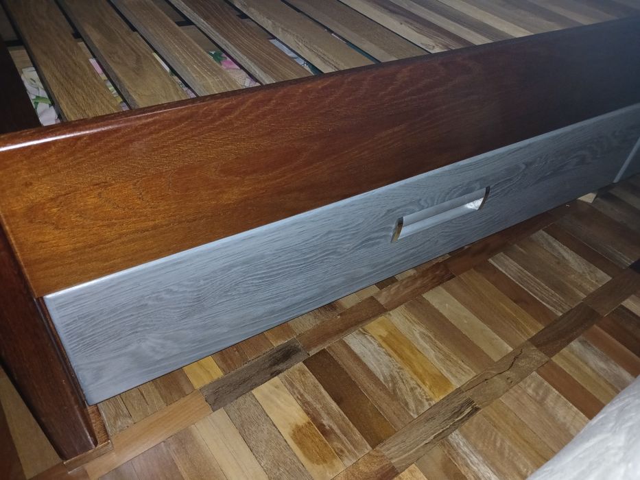 Деревяне ліжко з дуба 160/200