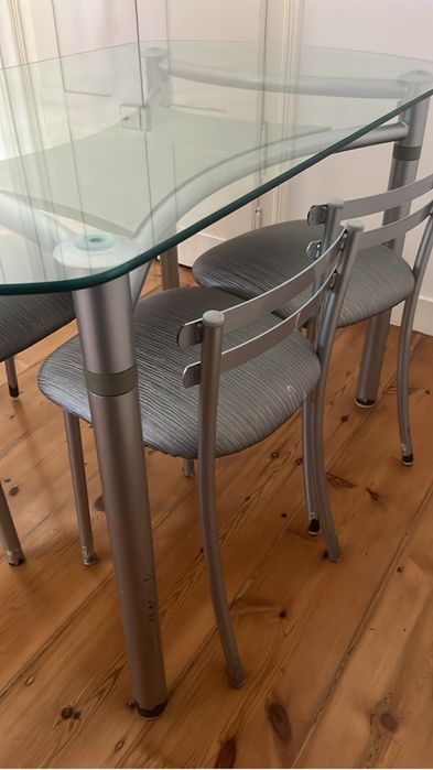 Mesa de vidro para jantar