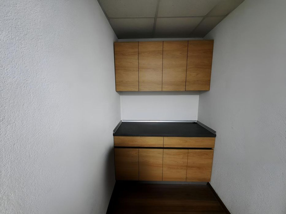 Оренда приміщення : офіс 138 м2 з окремим входом