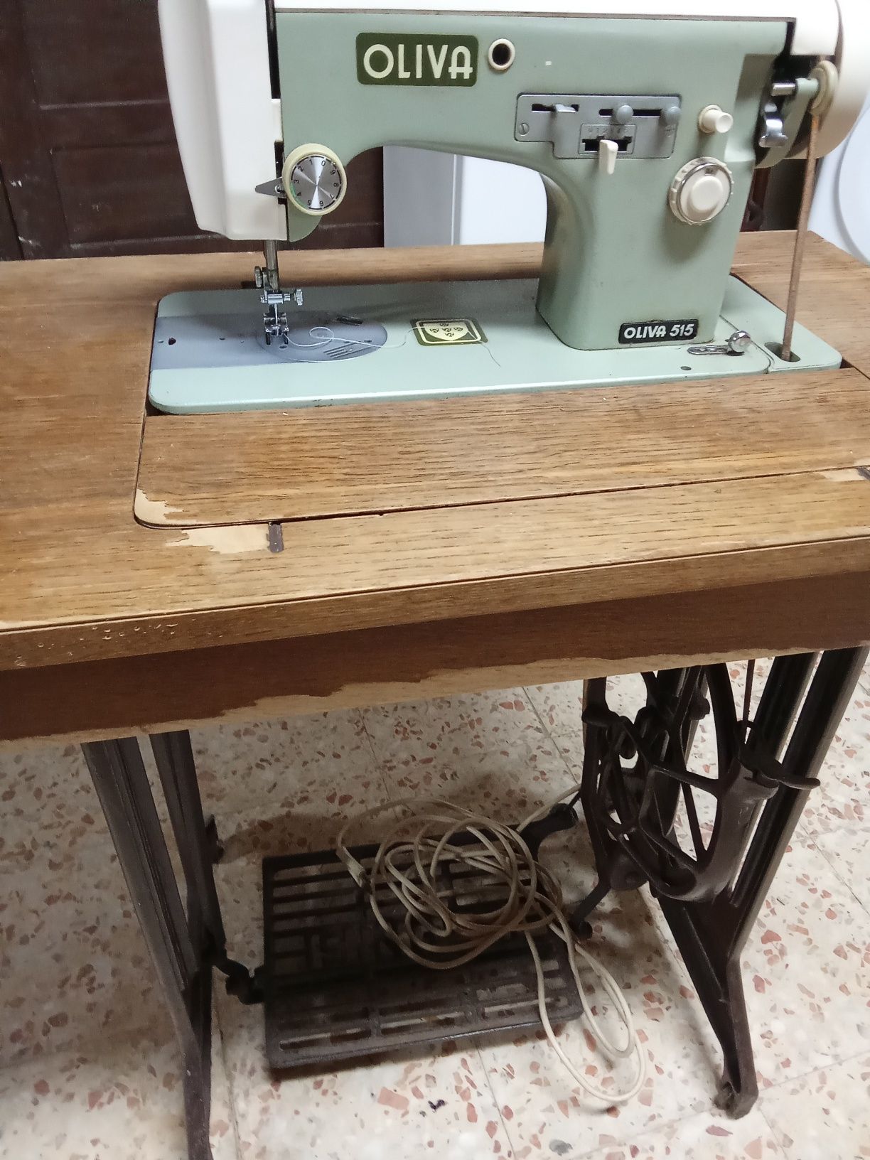 Máquina de costura Olivia 515
