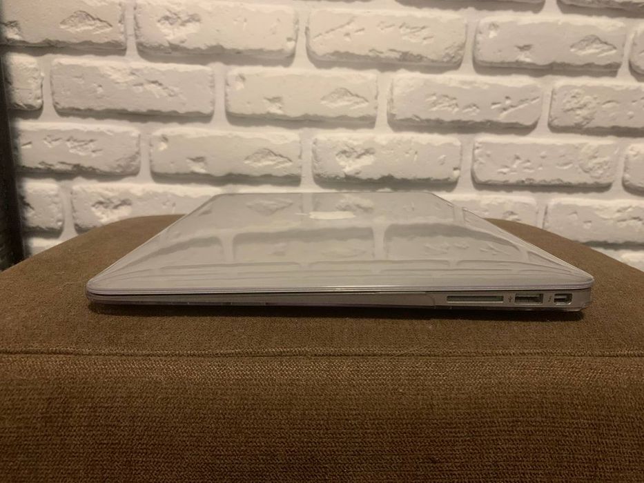 Ноутбук Apple Macbook Air A1466 ідеал