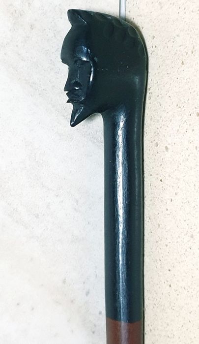 bengala africana - castão cara esculpida em madeira exótica