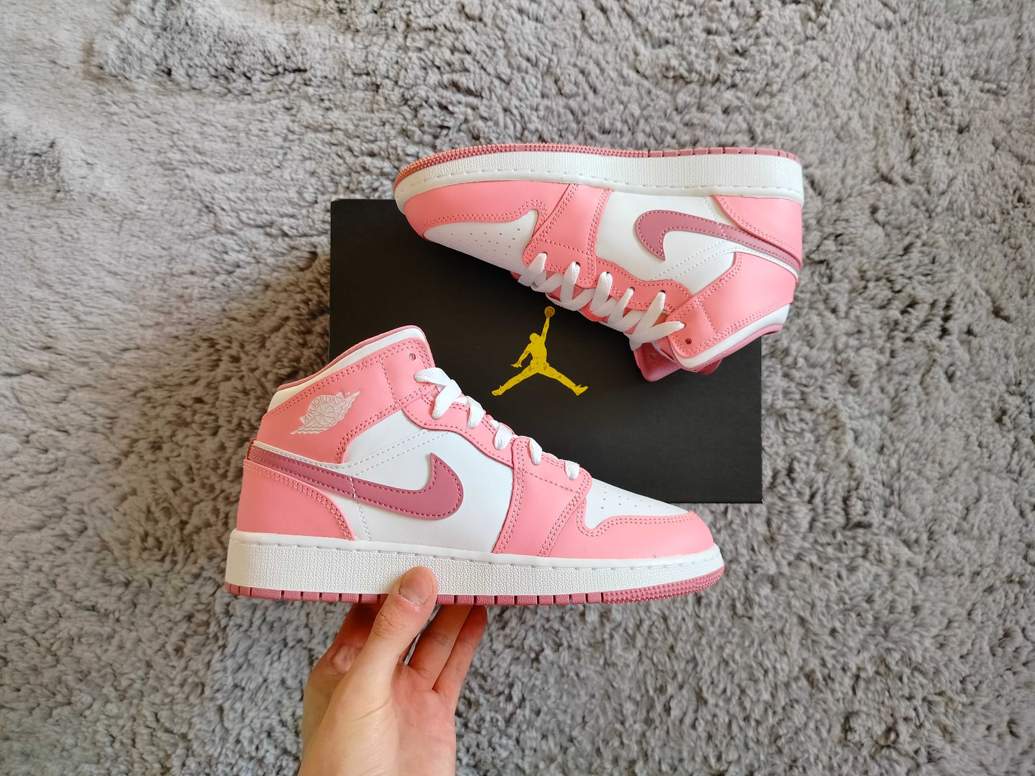 Air Jordan 1 Mid - Valentine