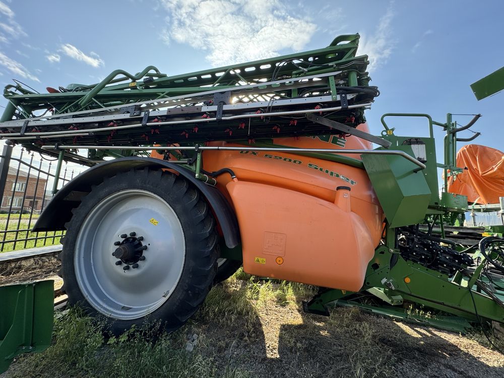 Оприскувач AMAZONE UX 5200