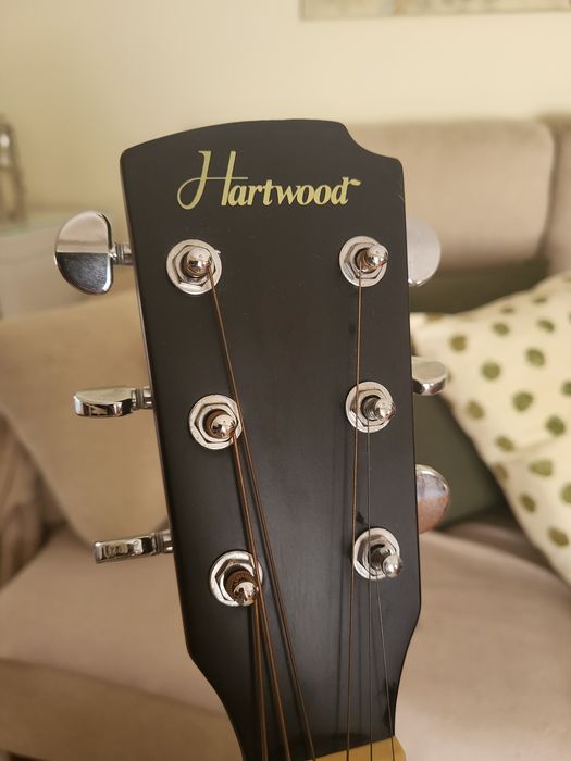 Guitarra acustica Hartwood