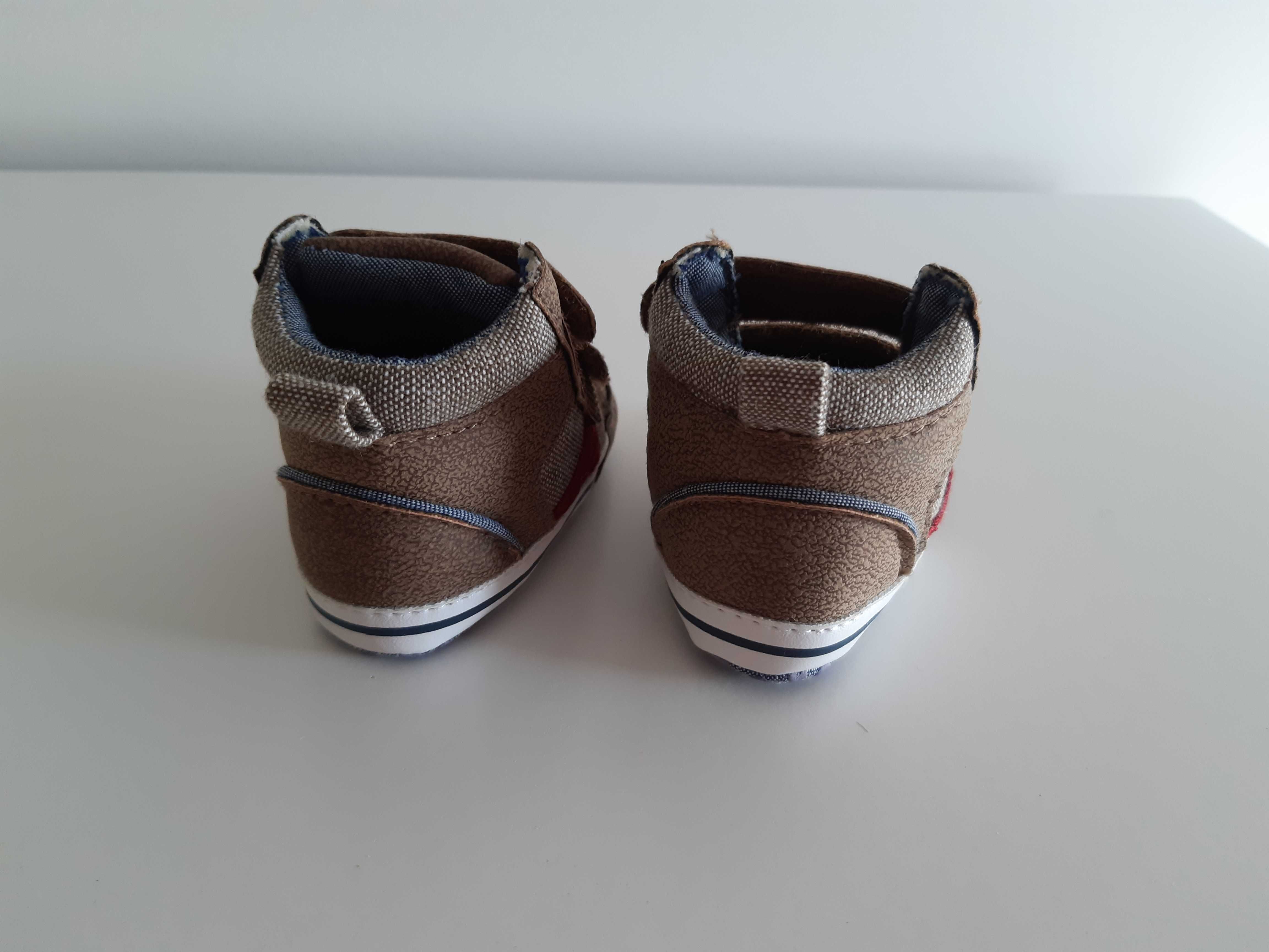 Sapatos bebé 0-3 meses Novos