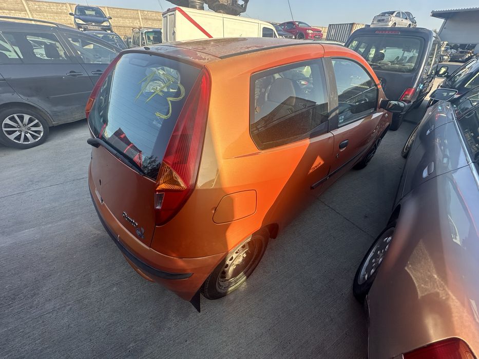 Fiat punto 2 II 1,2 2001 samochod na czesci 571