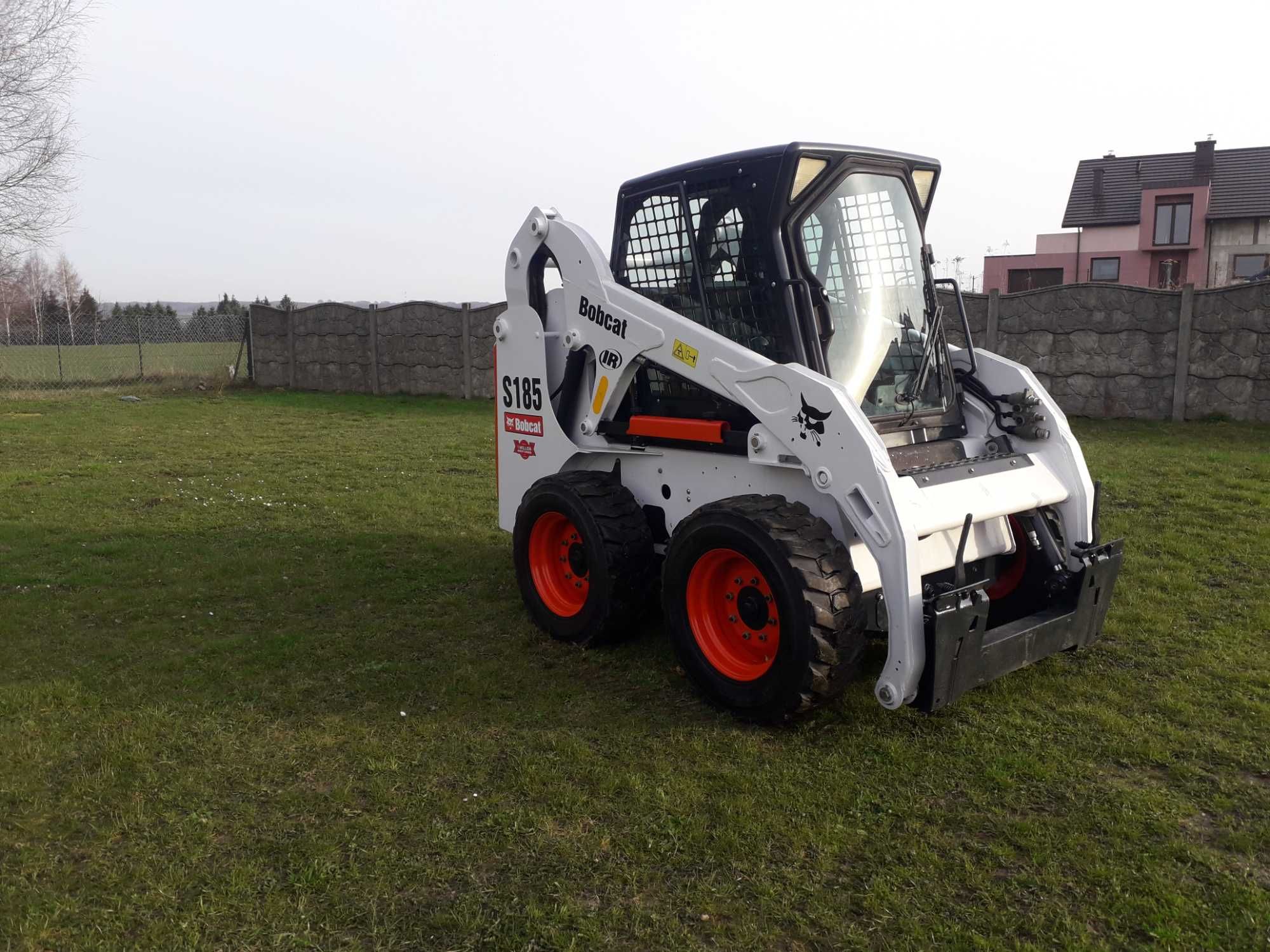 Sprzedam mini ładowarkę Bobcat S 185