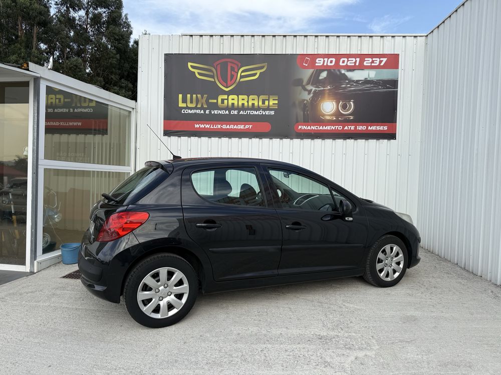Peugeot 207 - HDI 1.4