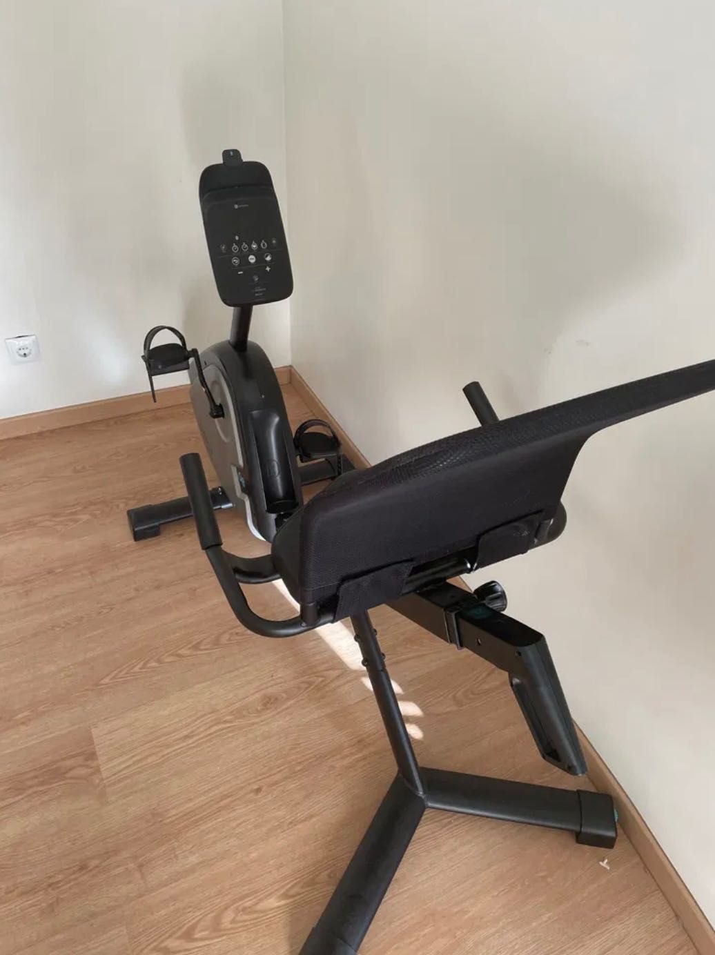 Bicicleta Estática com Encosto – Conforto e Zero Impacto na Coluna