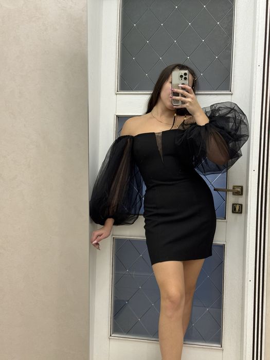 Нереальна вечірня міні сукня з пишними рукавами