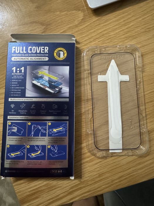 Szklo Iphone 14 pro z aplikatorem