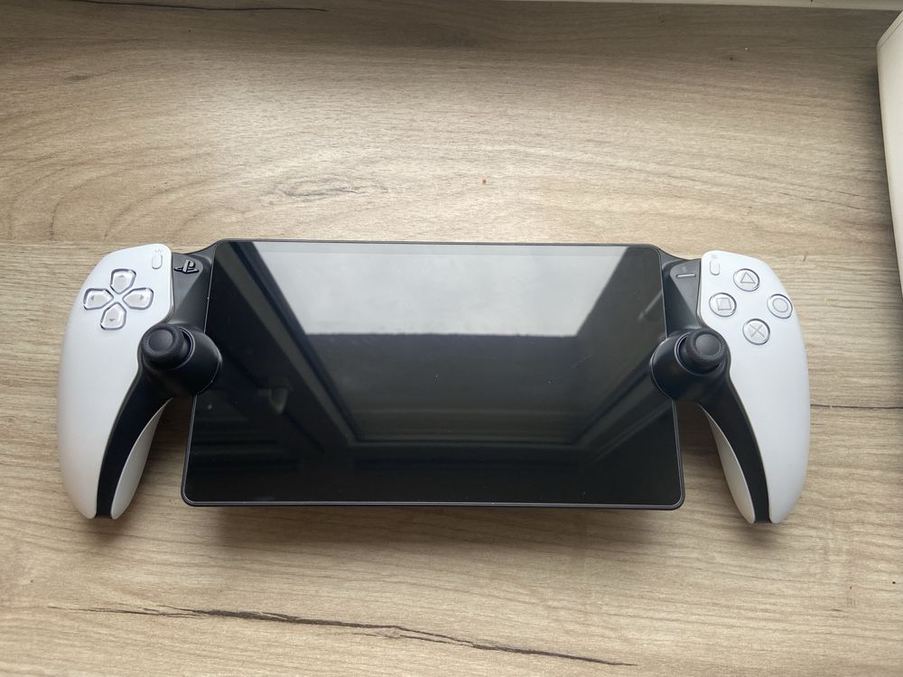 Playstation portal, gwarancja i pokrowiec
