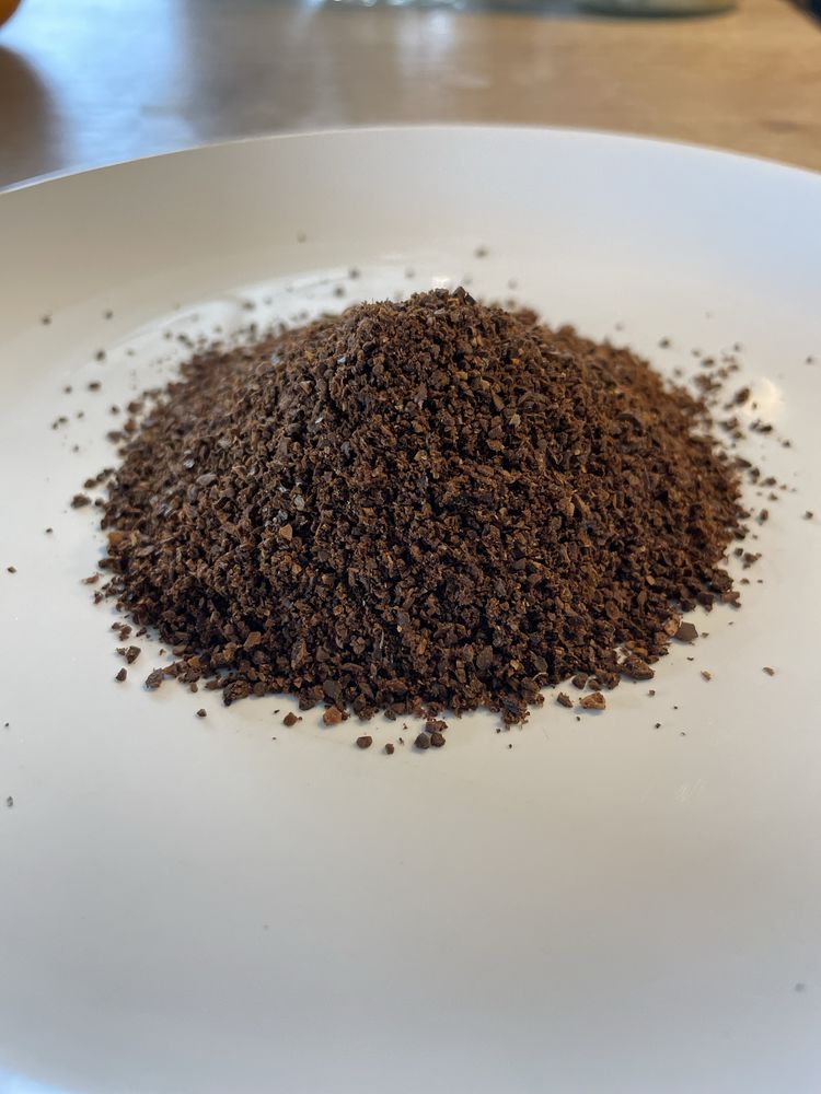 Młynek Żarbowy DeLonghi KG89 - Używany