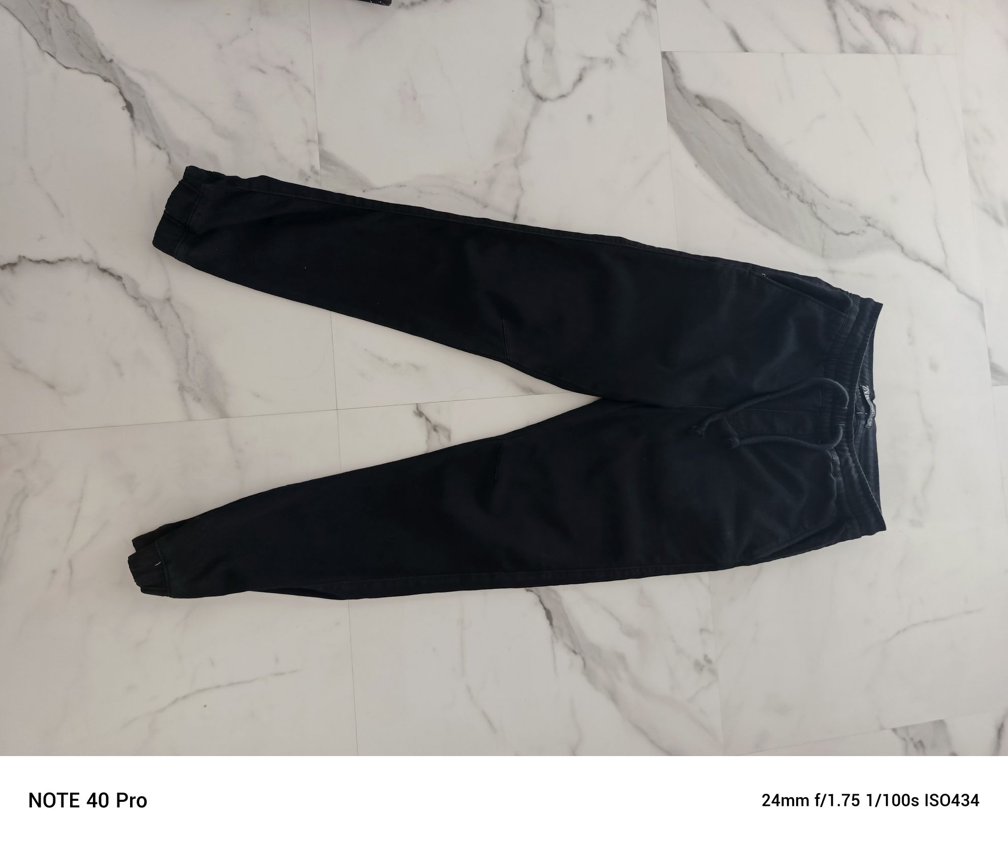 Joggery Zara s czarne