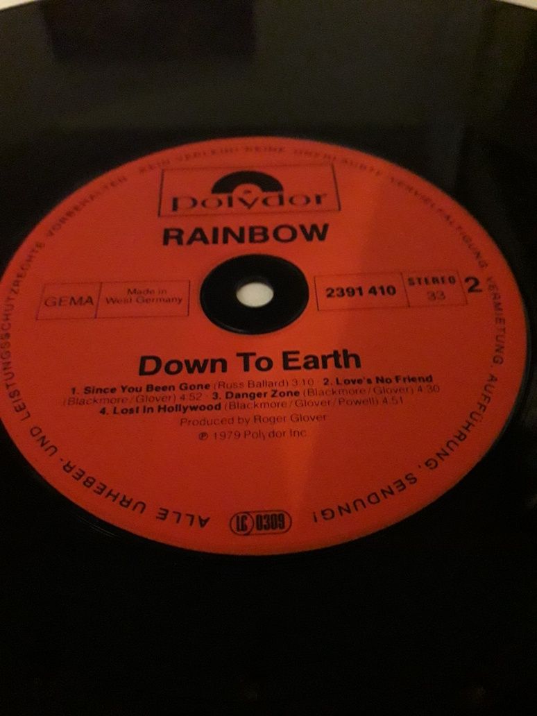 RAINBOW- Down to Earth.