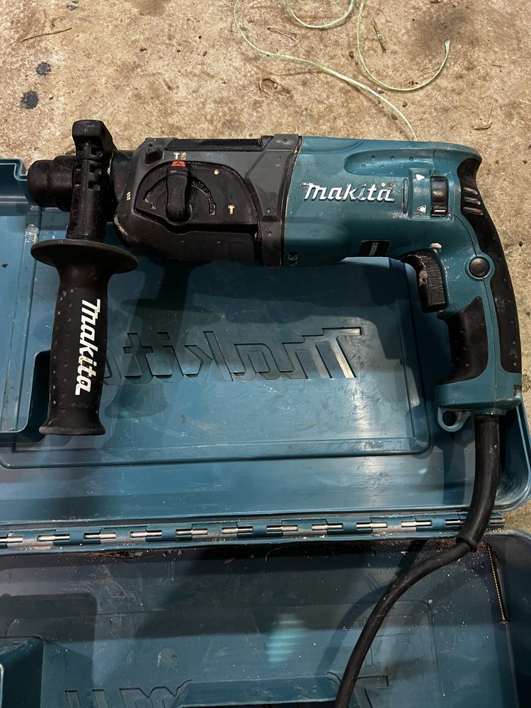 Продам перфаратор Makita 2470 оригинал