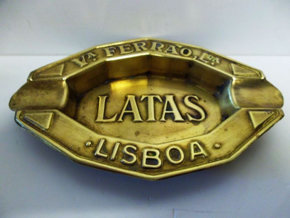 raro vintage cinzeiro em chapa de latão - V.ª Ferrão Ldt Lisboa LATAS