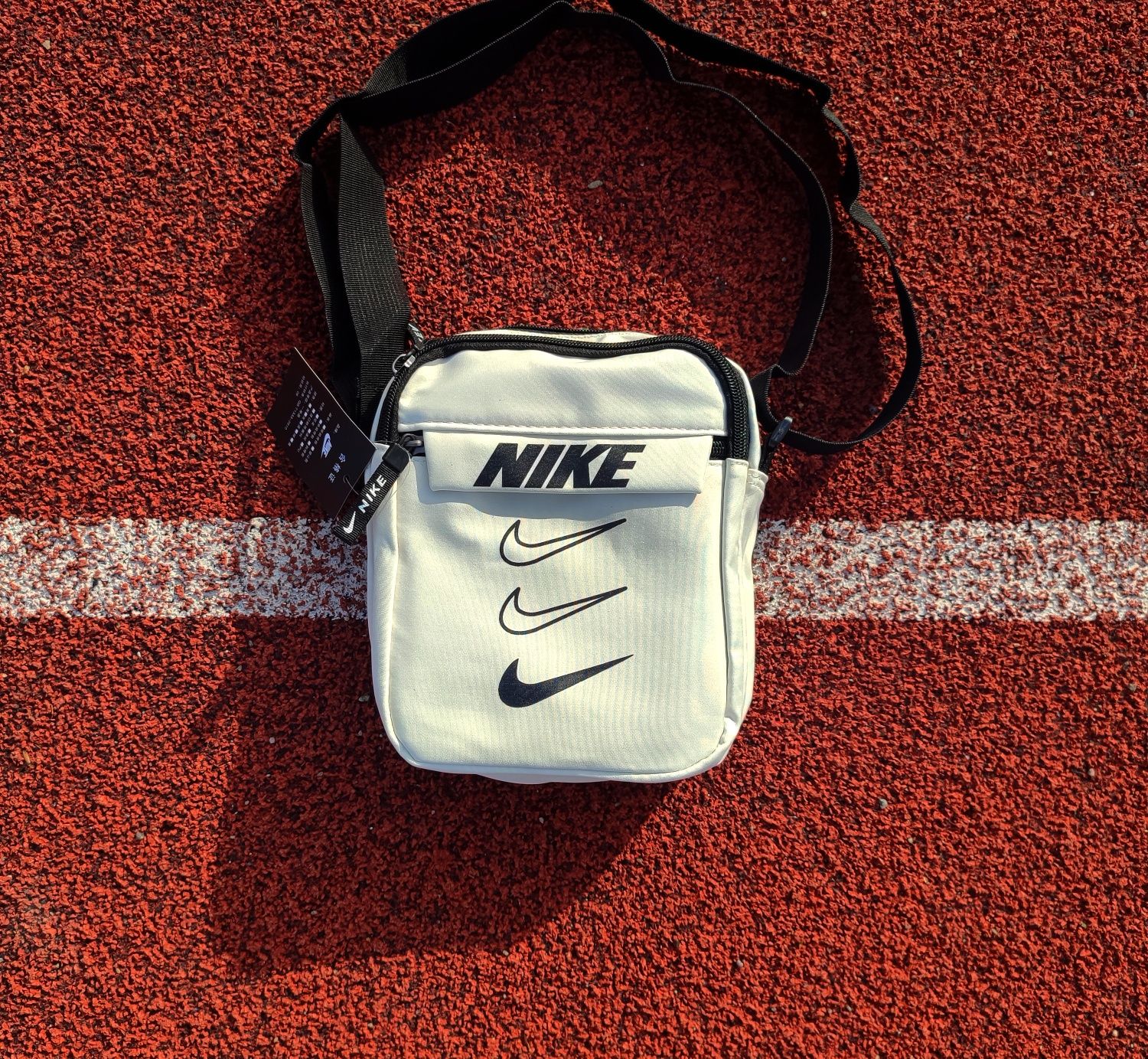 Сумка Nike через плечо