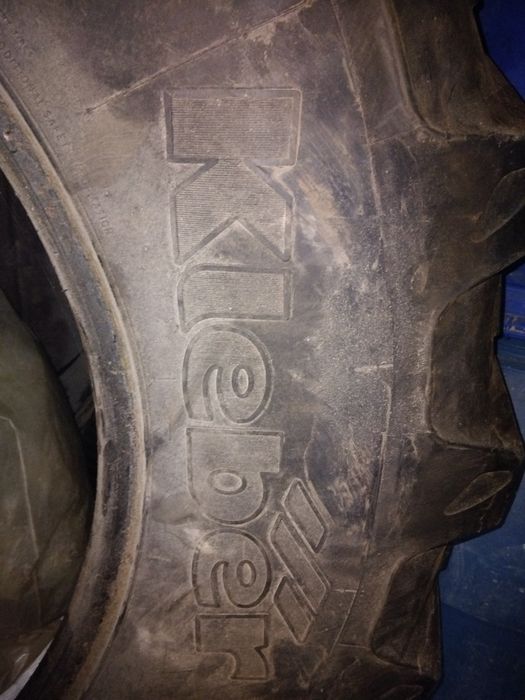 Колеса 580/70 R38 (20.8 38),до с/г техніки Kleber