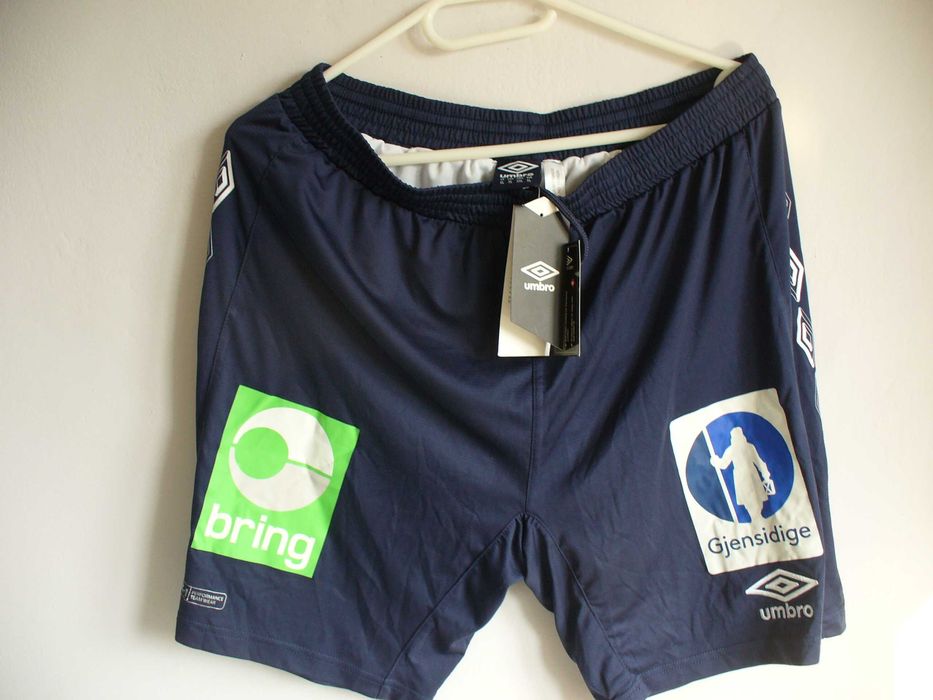 Nowe spodenki Umbro z metką  Męskie  XL Bring  Gjensidige