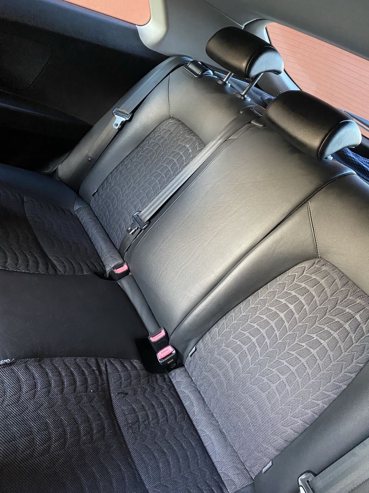 Kia ceed Scoupe 2011