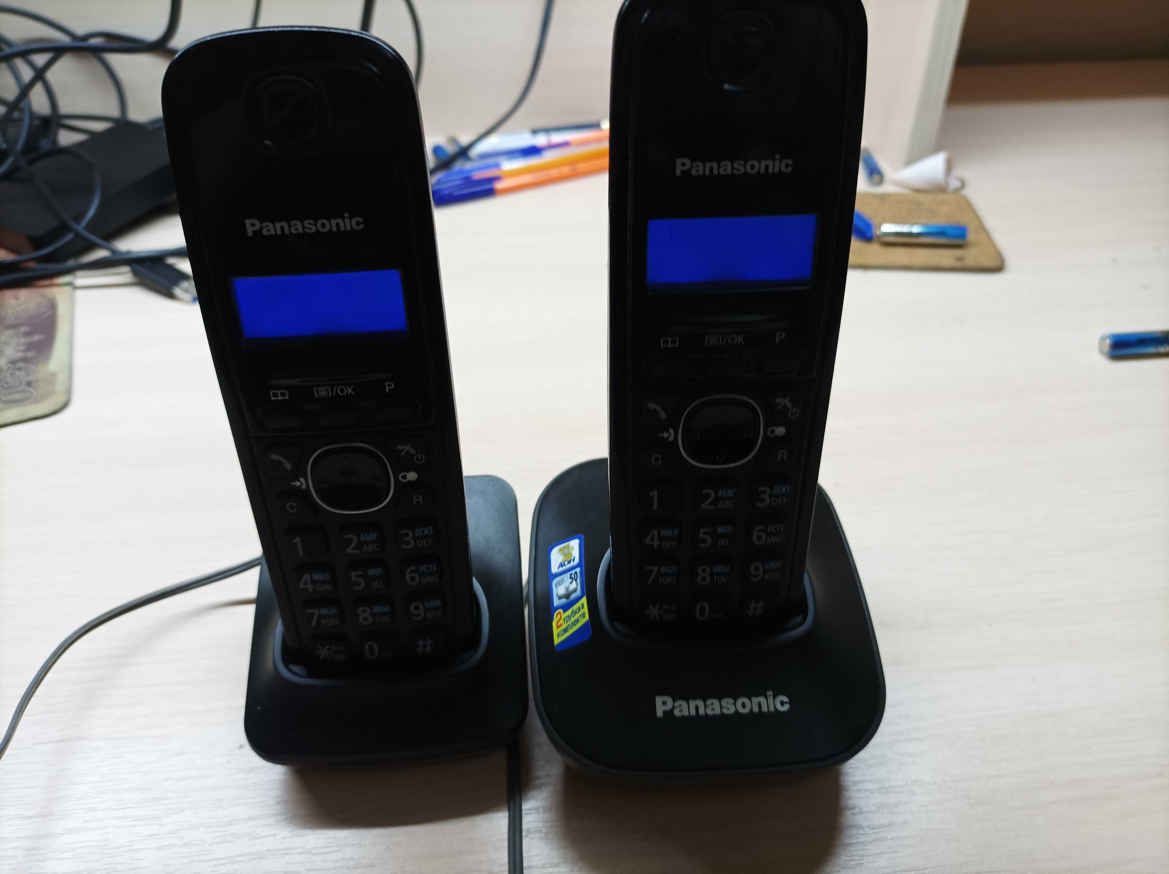 Телефон DECT PANASONIC KX-TG1611UA с двумя трубками.