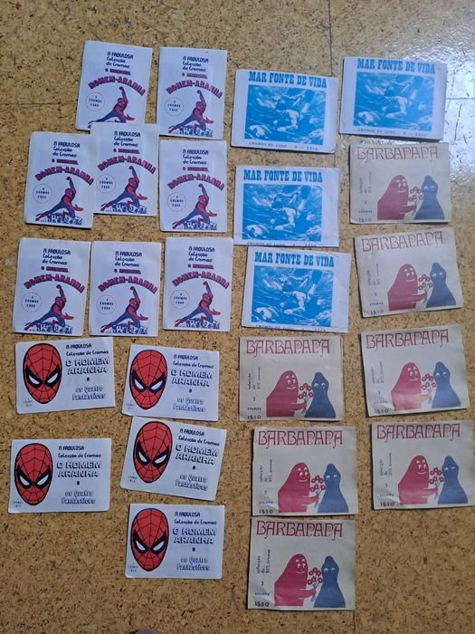 Cromos homem aranha e outros