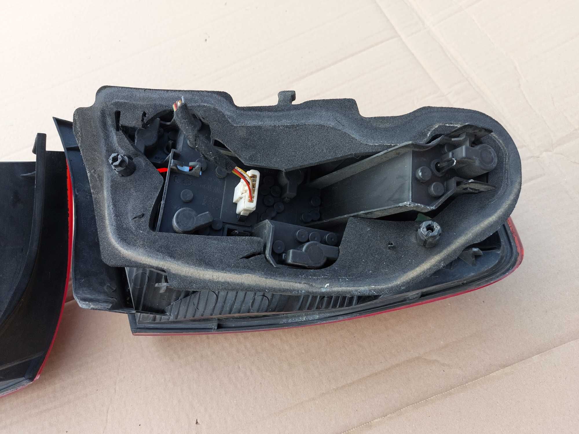 Lampa Lewa Prawa tył Peugeot 407 Sedan SZKŁO BDB EU