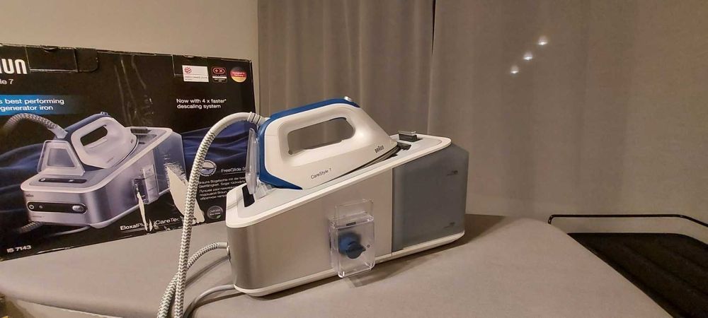 Продається праска Braun