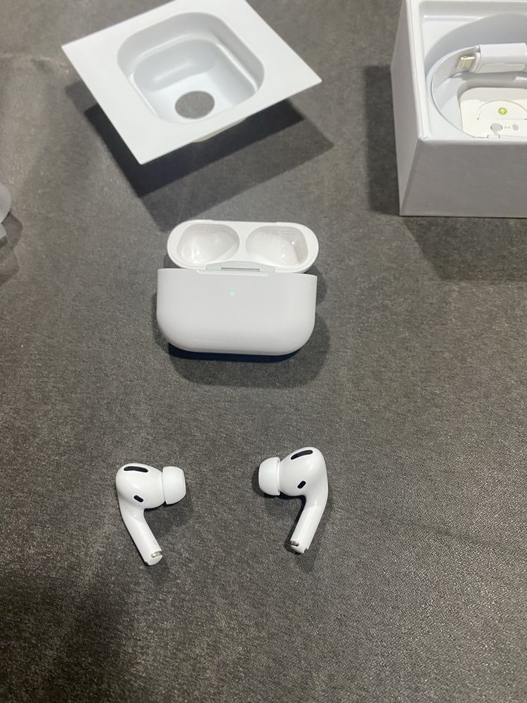 Air pods pro (apple)