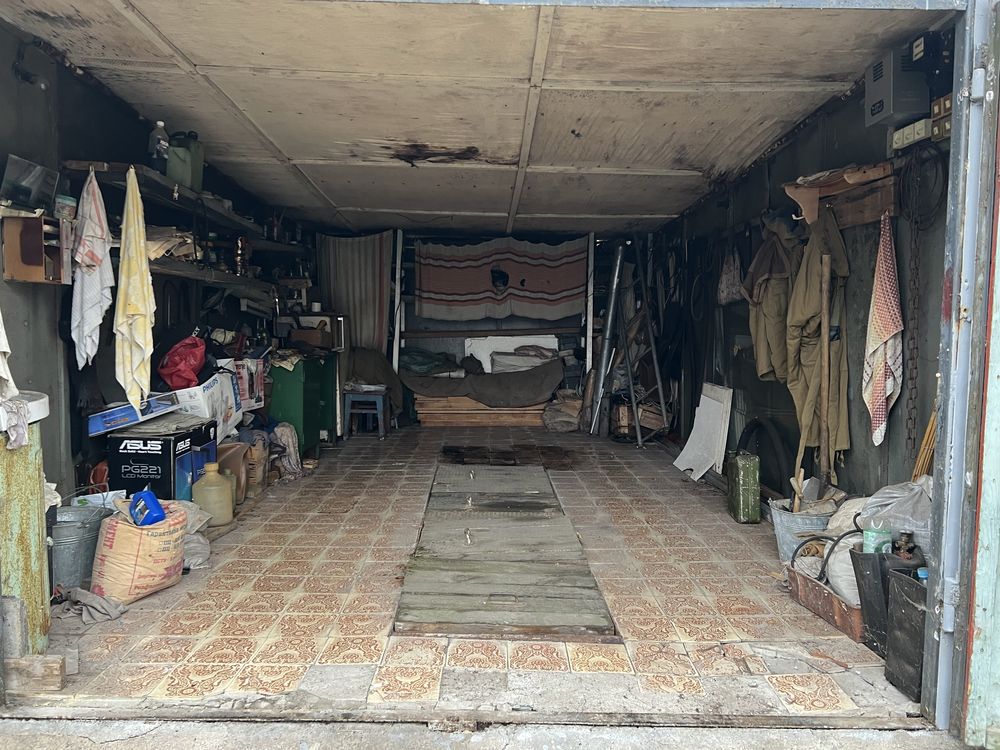Продам гараж Диит кооператив (Парижская коммуна)